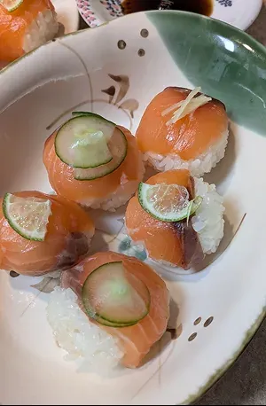 Salmon sushi